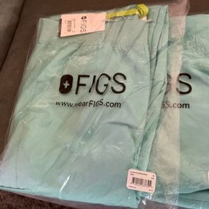 Figs scrub top and pants